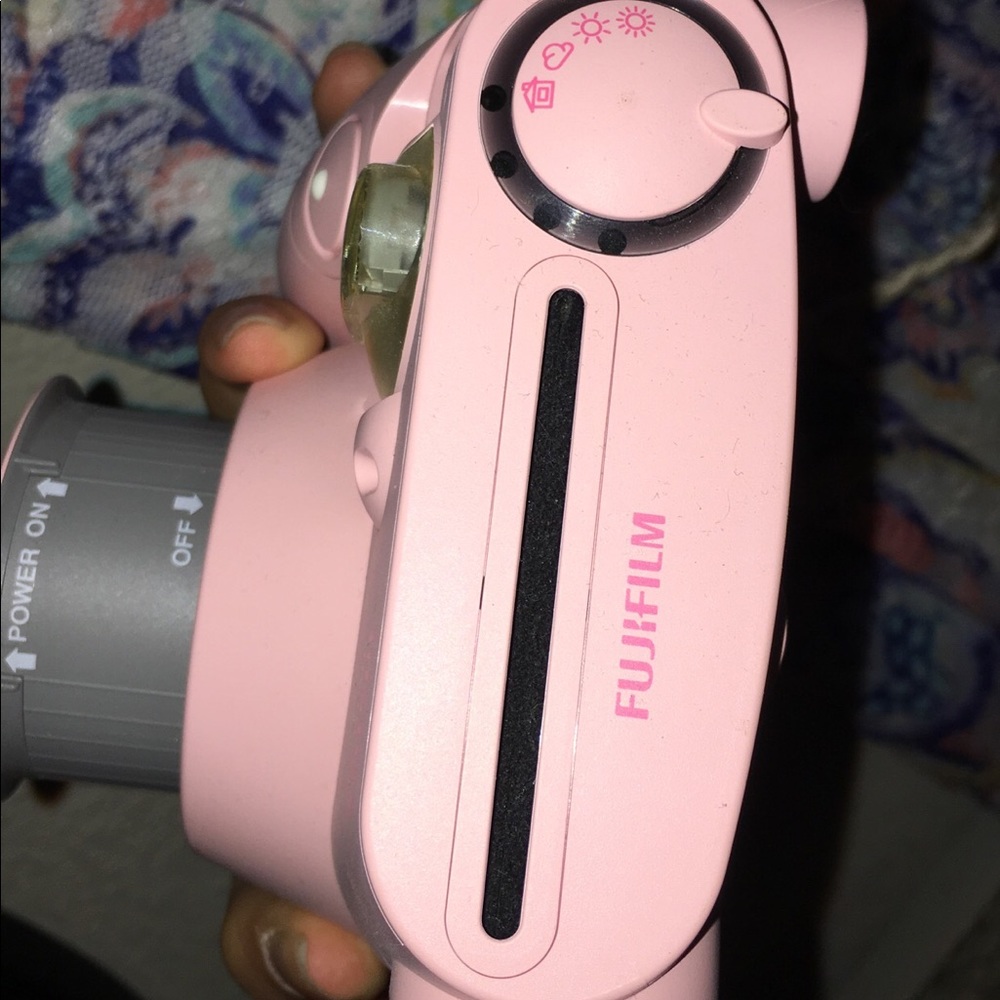 Camera - Picture 4 of 4